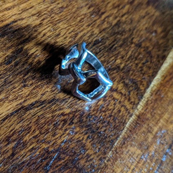 Bow Ring - Picture 4 of 5